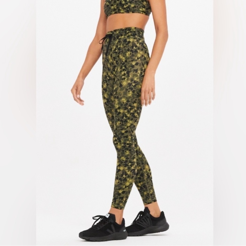 NWT The Upside Lili Midi Pant Drawstring Leggings Moss